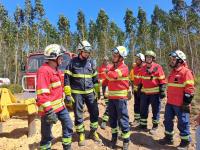 Comando do Médio Tejo organiza formação com uso de máquinas de rastos (c/áudio, vídeo e fotos)