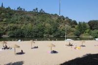 Praia Fluvial inaugurada na margem e com muitos banhistas no Zêzere (C/ÁUDIO e FOTOS)