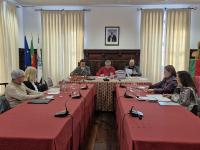 Ler notícia: CH abstém-se na atribuição de apoios sociais e é convidado a acompanhar entrega de cabazes para «conhecer a realidade»