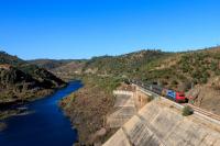 Ler notícia: CP inicia transbordo Abrantes/e a Guarda em IC e Mouriscas A / Vila Velha Rodão em regionais