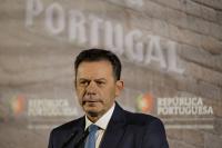 Ler notícia: PM pede à população que «respeite e colabore» com autoridades (c/áudio)
