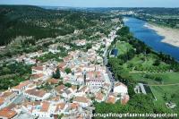 Ler notícia: Vila Nova da Barquinha fecha «bazuca europeia» com 13 fogos do 1.º Direito concluídos (c/áudio)