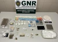 Ler notícia: GNR apreendeu mais de 4.000 doses de droga e deteve casal