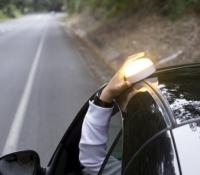 Ler notícia: Espanha substitui triângulos por luz de sinalização a partir de 01 de janeiro