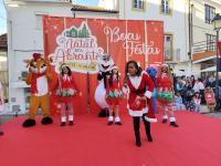 Chegada do Pai Natal e abertura do Mercadinho marcam arranque das festividades natalícias (c/áudio, vídeo e fotos)