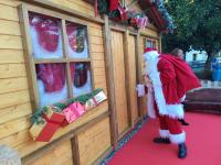 Chegada do Pai Natal e abertura do Mercadinho marcam arranque das festividades natalícias (c/áudio, vídeo e fotos)