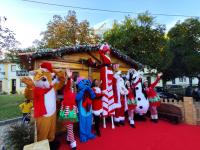 Chegada do Pai Natal e abertura do Mercadinho marcam arranque das festividades natalícias (c/áudio, vídeo e fotos)