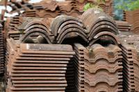 Ler notícia: Abrantes com campanhas de recolha de telhas e lonas. União de Freguesias quer fazer banco de reserva de geradores (c/áudio)