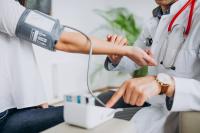 Ler notícia: Medicina geral e familiar lidera vagas para concursos do topo da carreira médica
