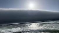 Ler notícia: Fenómeno meteorológico raro em praias portuguesas foi formação de «nuvens rolo»