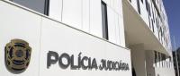 Ler notícia: Homem que saiu da prisão há dois meses fica em preventiva por sequestro, violação e roubo