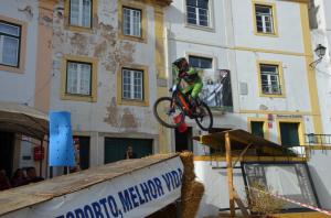 Ler notícia: Adrenalina regressa às ruas da vila com a nona edição do Downhill Urbano