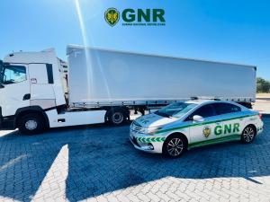Ler notícia: GNR de Santarém regista 38 detenções e 111 acidentes numa semana