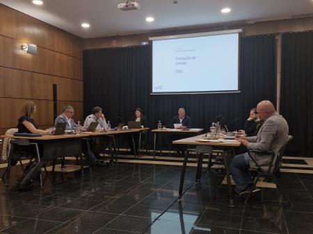 Prestação de Contas 2025 da Câmara e dos SMA aprovadas pela maioria PS (C/ Áudio)