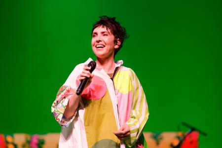 Ler notícia: Cantora com quatro datas em Portugal em outubro em formato voz e violão