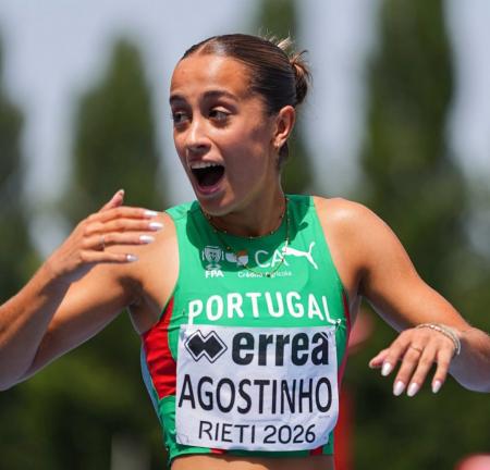 Laura Agostinho bate recorde nacional de Sub-18 nos 200 metros e segue em frente no Europeu