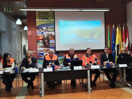 Autarcas do Médio Tejo alertam para milhares sem energia 14 dias após tempestade Kristin (c/áudio)