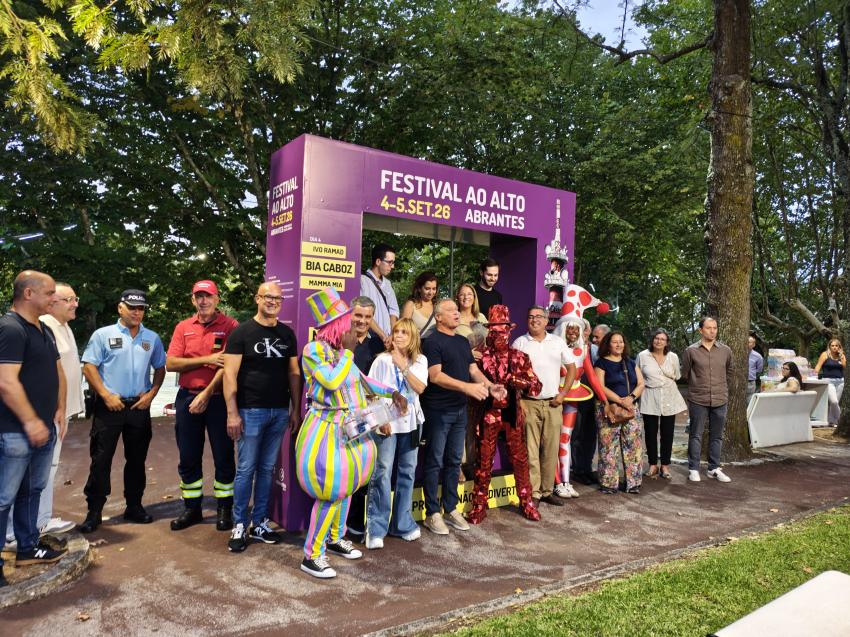 Festival ao Alto abre para dois dias de música, convívio e atividades no Alto de Santo António (c/áudio)