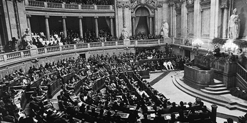 Parlamento assinala hoje aprovação da Lei Fundamental em sessão solene