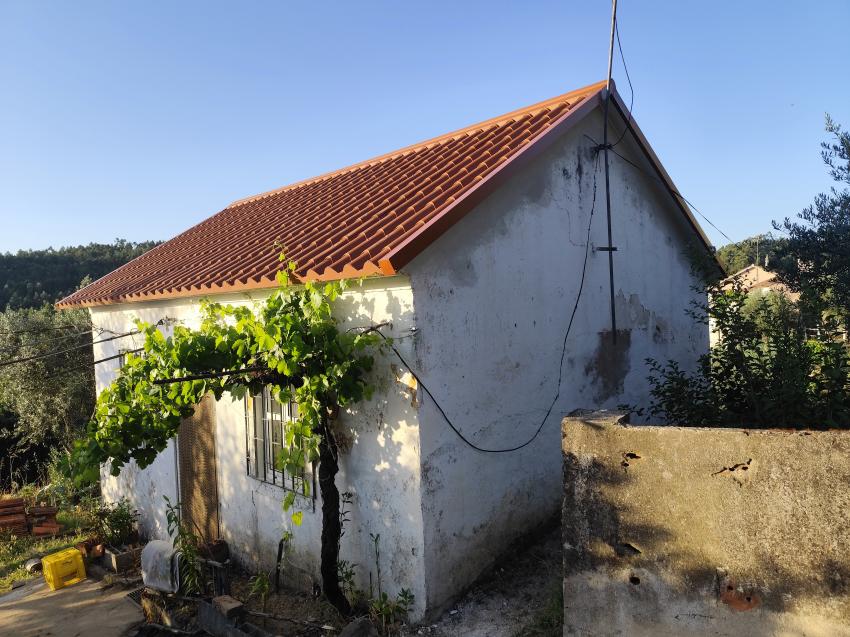 A tempestade Kristin destruiu a casa. A solidariedade devolveu-lhe um lar