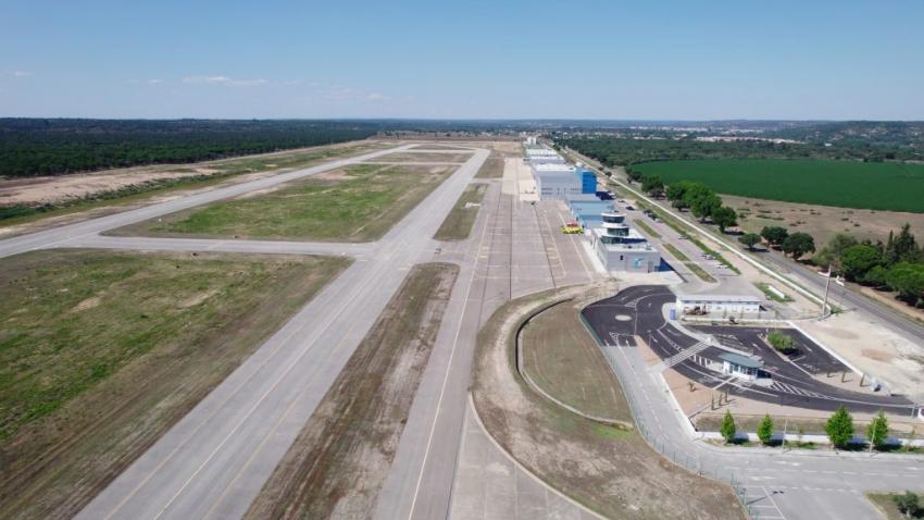 Aeronave faz aterragem de emergência no aeródromo