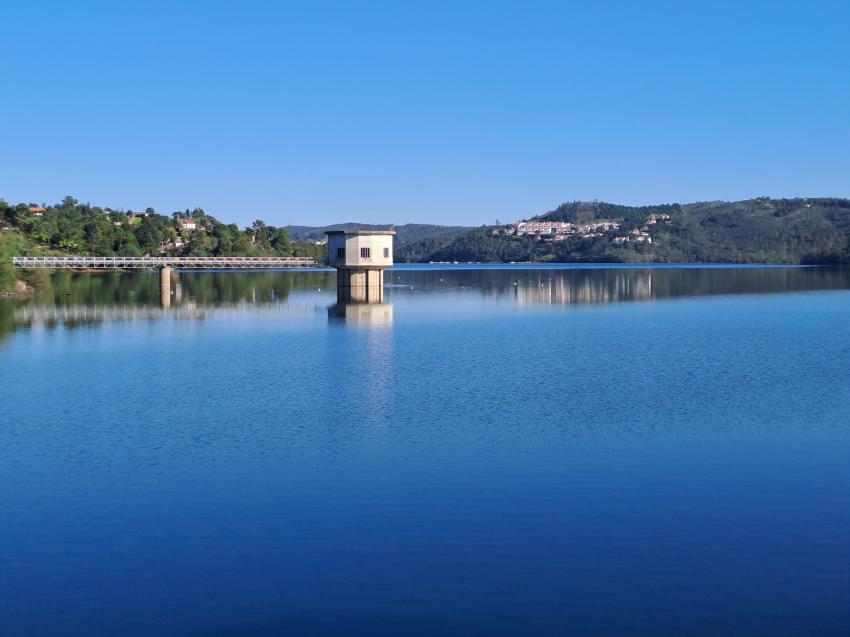 A maior origem de água para abastecimento público - APA
