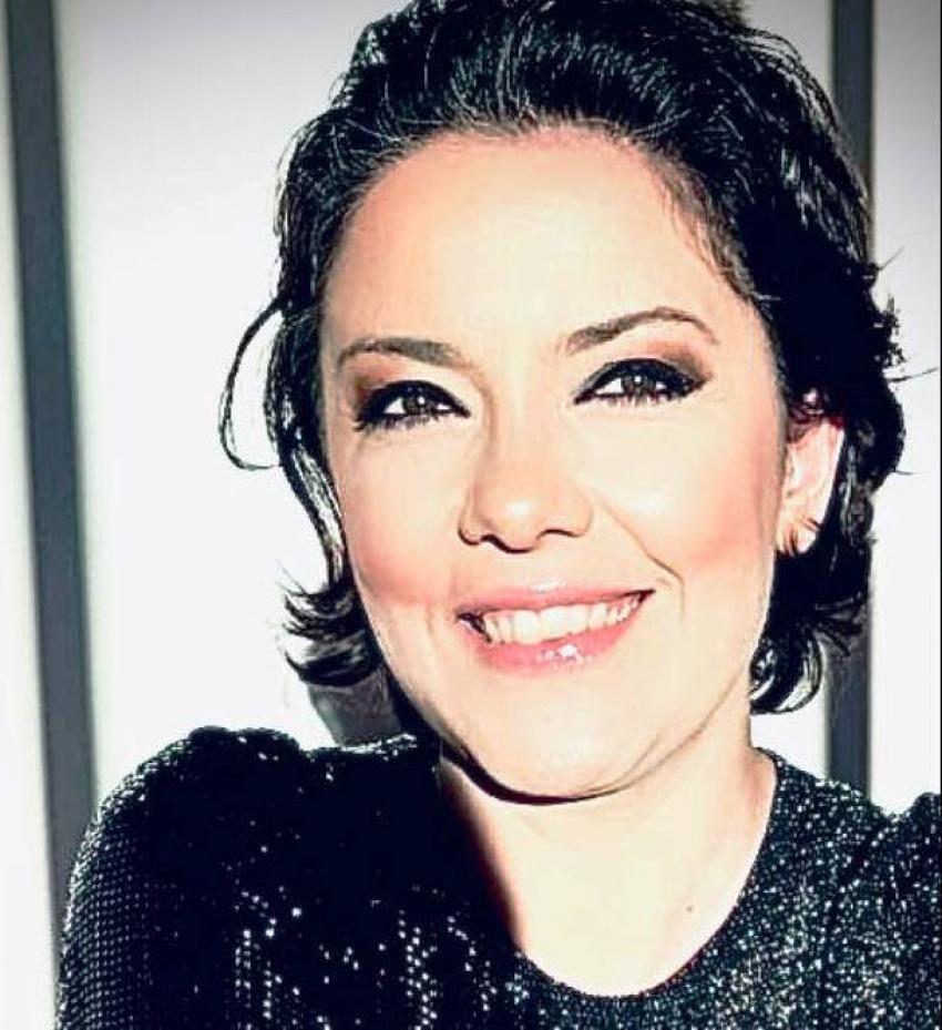 Cantora Ana Laíns estreia-se na próxima semana no Brasil com três espetáculos