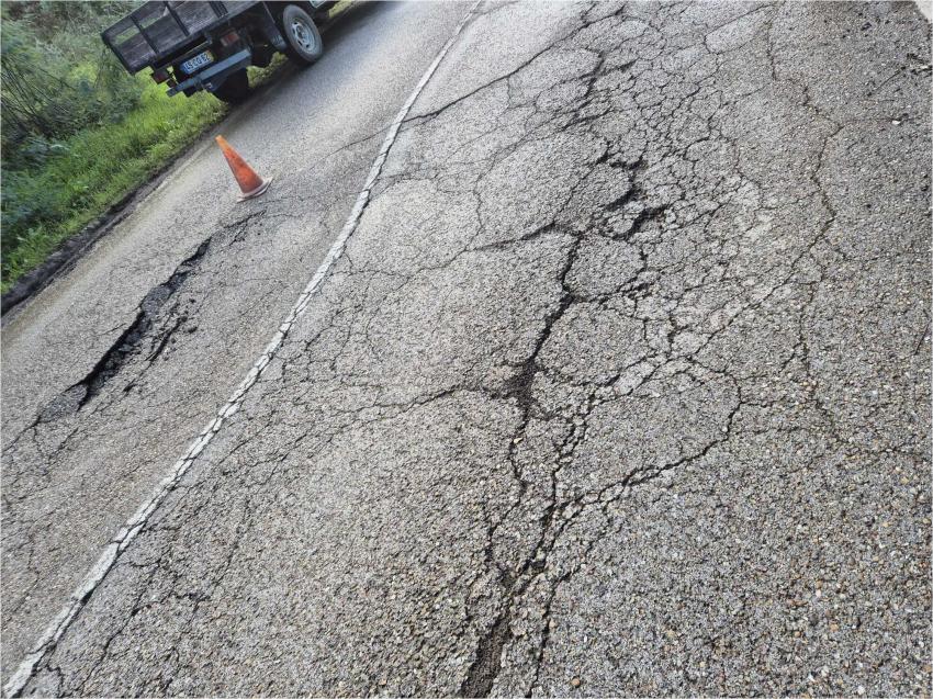 Estrada Nacional 3 cortada entre Abrançalha e Rio de Moinhos