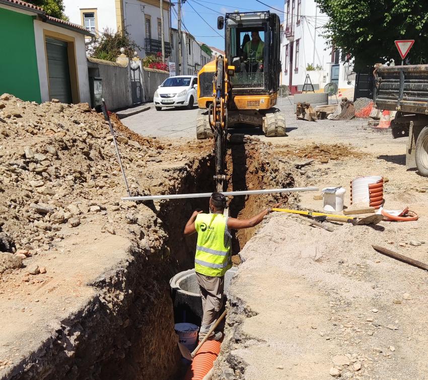 Obras inacabadas em Cardigos deixam população revoltada (C/ Áudio)