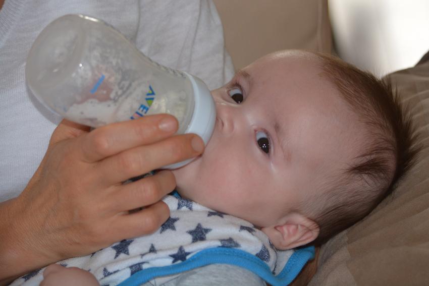 Aprovada comparticipação a 100% de vacina para crianças alérgicas ao leite