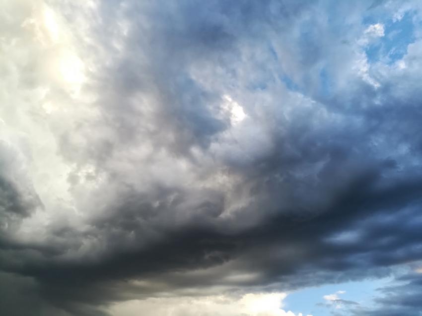 Previstas chuva e trovoada a partir de domingo