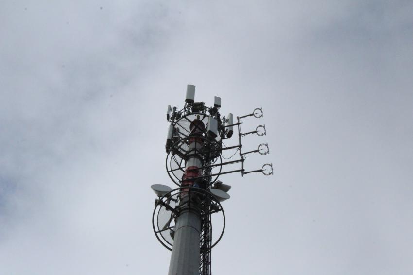 Emissão da Antena Livre retomada no FM