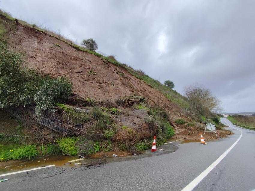 Proteção Civil alerta que desagravamento da chuva não afasta risco de cheias e derrocadas