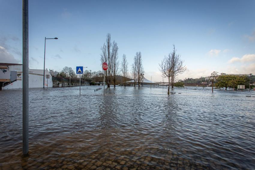 Caudais do Tejo vão subir ligeiramente durante a madrugada (c/áudio)