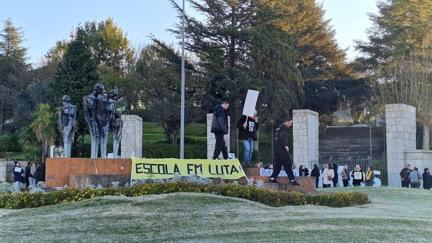Mil professores reafirmam em Santarém e Abrantes palavras de ordem em defesa da carreira (c/ áudio e fotos)
