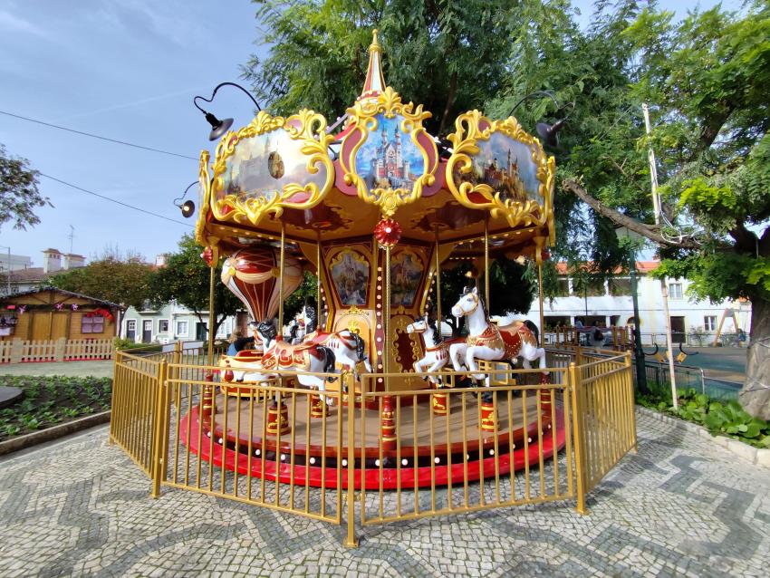 Natal com um mercadinho, espetáculos infantis e festa de Ano Novo
