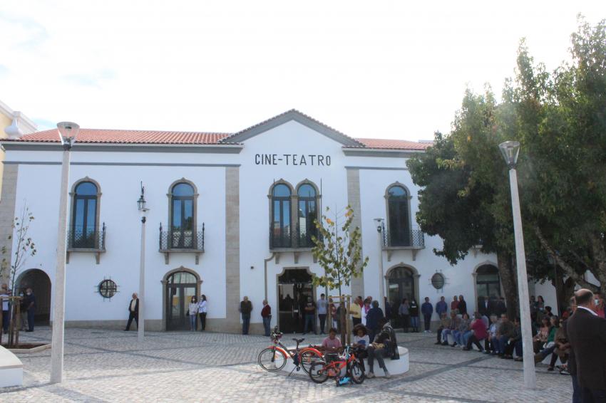 Com obras de requalificação terminadas, Cine-Teatro abre portas a 25 de abril 