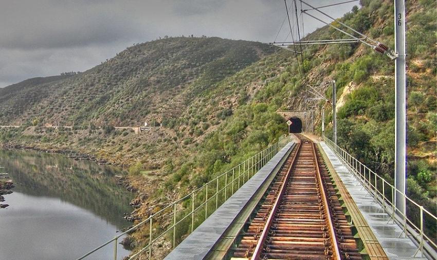 Várias Linhas ferroviárias ainda com constrangimentos na circulação