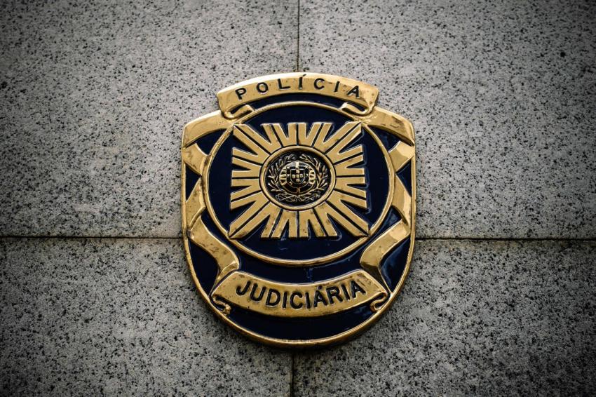 PJ detém casal suspeito de burlar idoso em 400 mil euros no Entroncamento e em Santarém