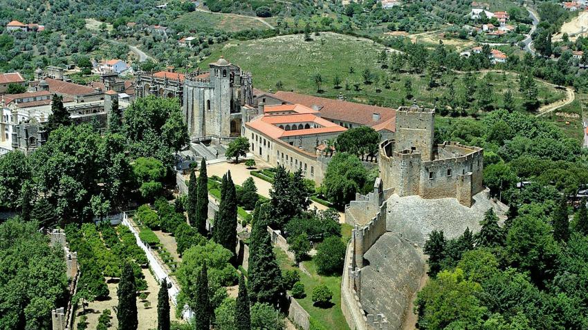 Tomar avança com taxa turística de dois euros e isenção para peregrinos