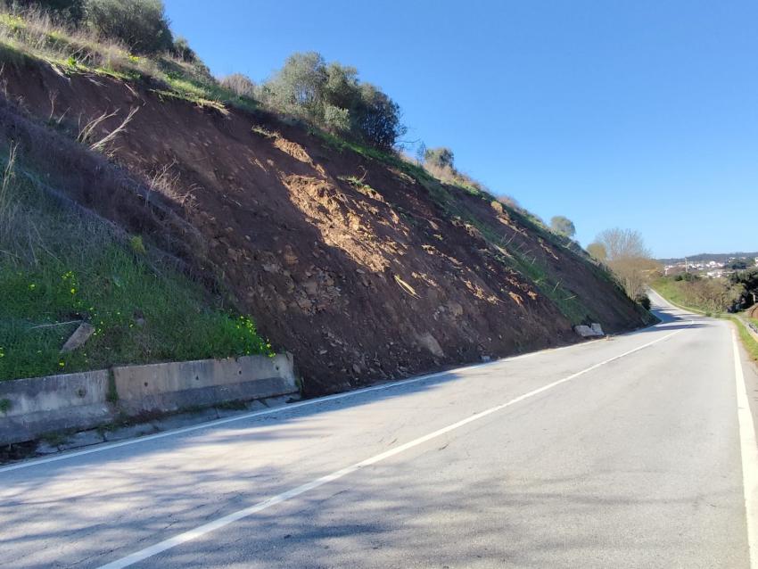EN2 em «Espinhaço de Cão» vai continuar fechada por questões de segurança avança a Infraestruturas de Portugal (IP) 